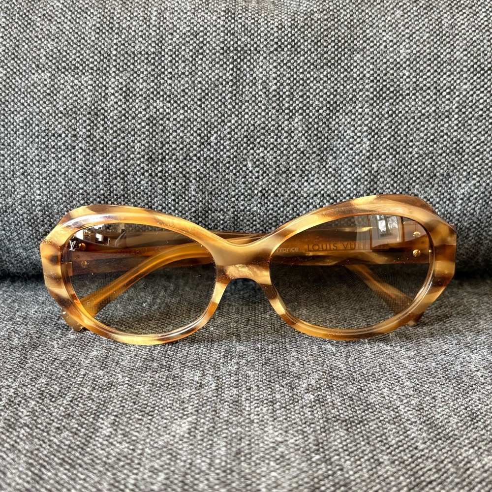 Louis Vuitton Sunglasses | Glitter Tortoise Shell Frames | Light Brown Lenses